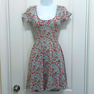 *5/$20* Forever 21 Floral Dress